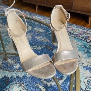 CL by Laundry Jody Sandal Gold Metallic